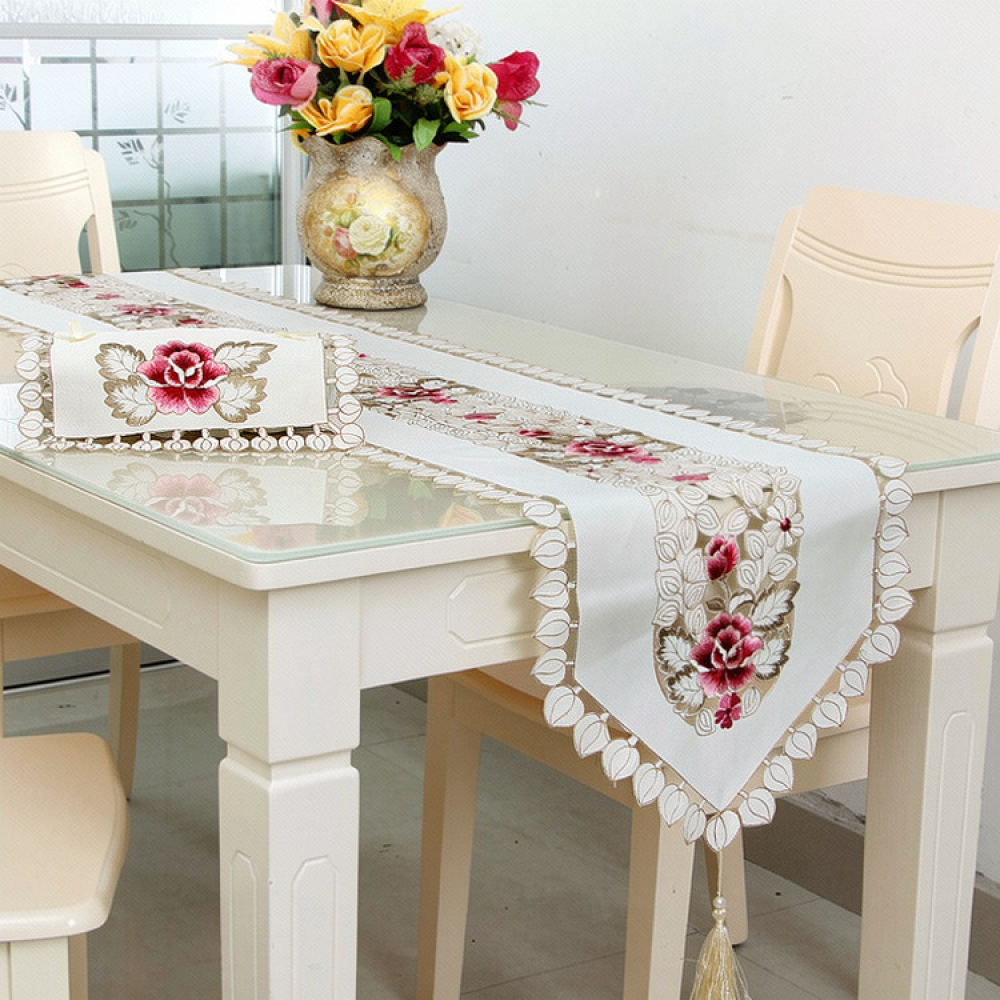 Table Runner - Elegante runner da tavola ricamato con