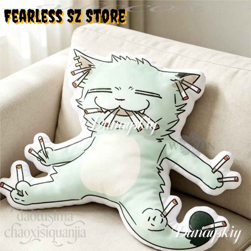 Bambola Versione Q Gatto Fumat - Throw Pillow recensione e prezzo