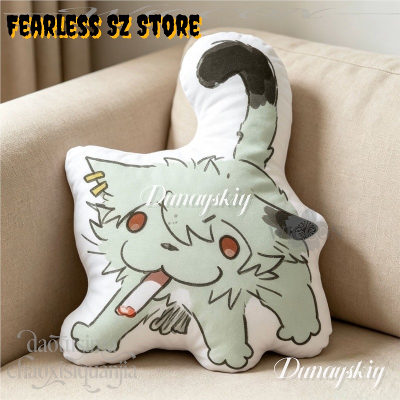 Bambola Versione Q Gatto Fumat - Throw Pillow recensione e prezzo
